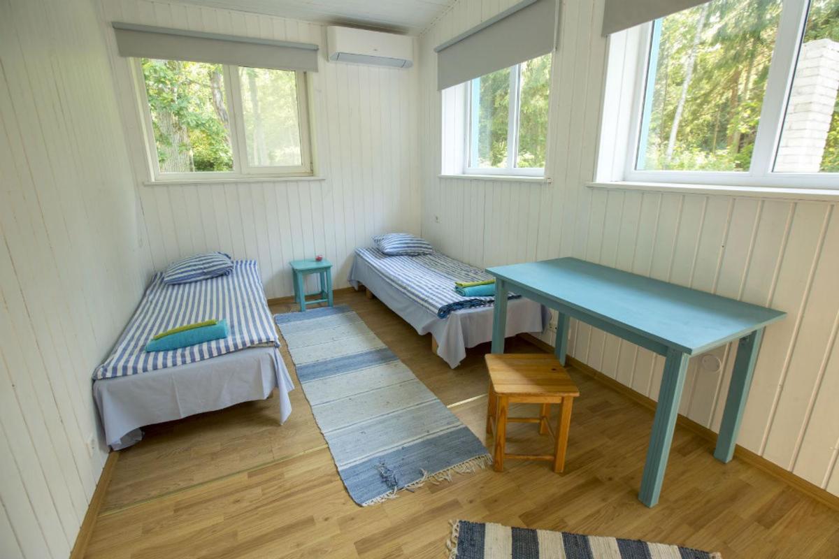 Puhkekeskus Valkla Rand- Simple Accomodation Exterior foto